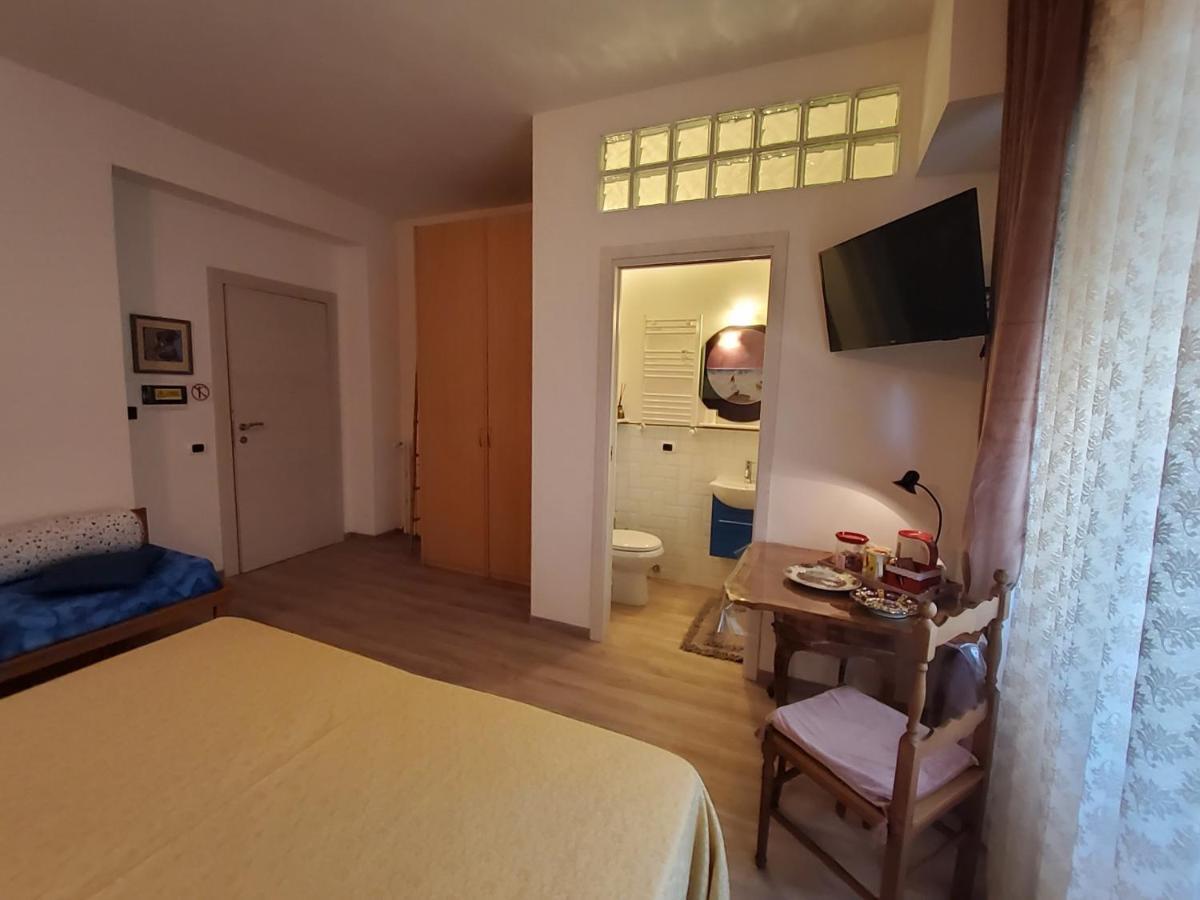 ليدو دي أوستيا Annadia Sweet Home B&B المظهر الخارجي الصورة