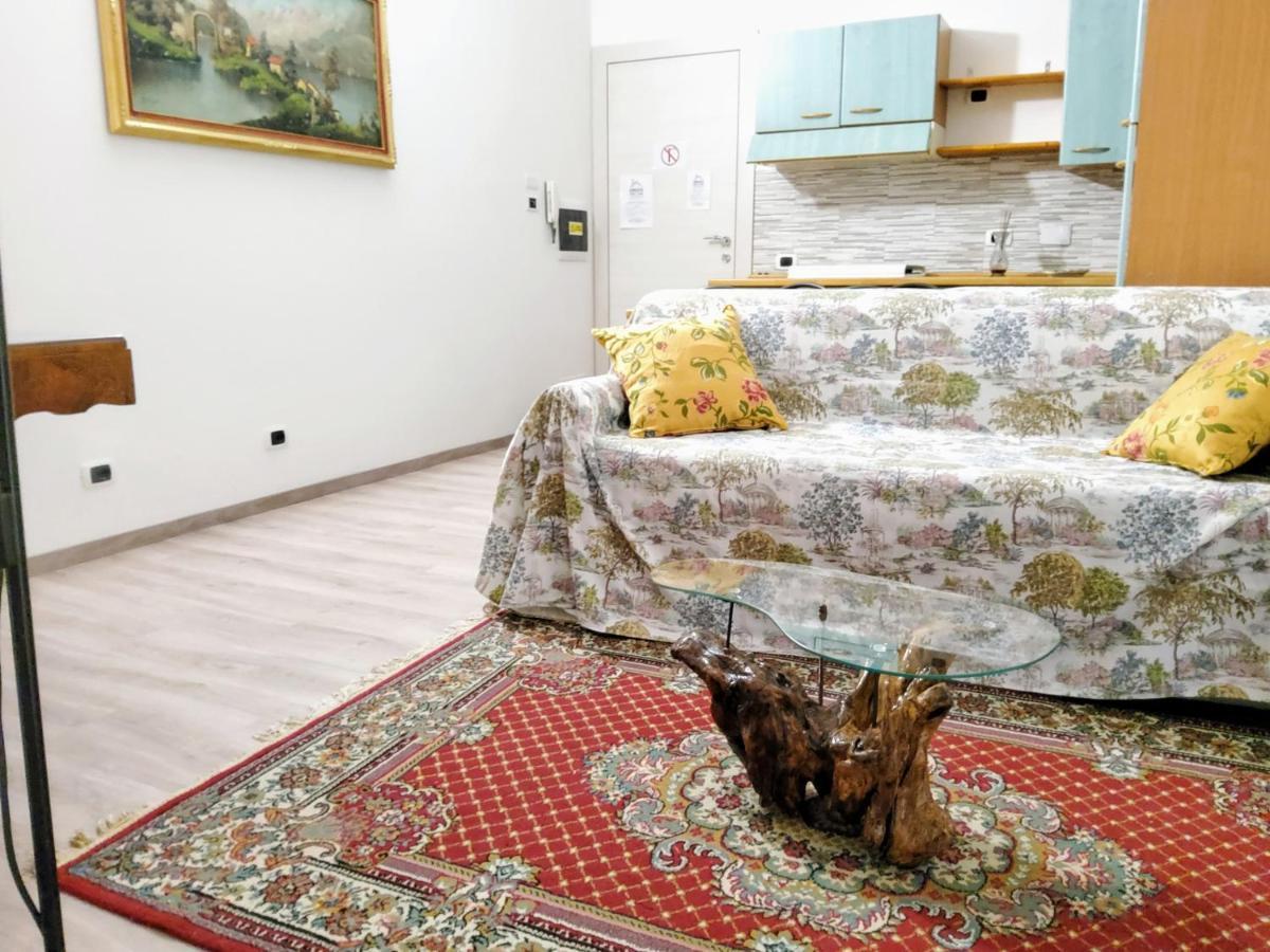 ليدو دي أوستيا Annadia Sweet Home B&B المظهر الخارجي الصورة