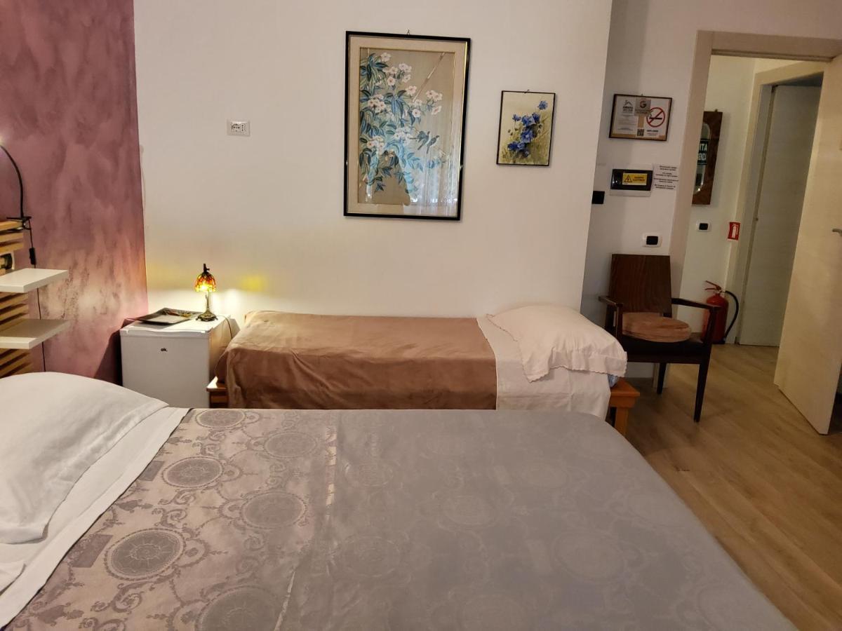 ليدو دي أوستيا Annadia Sweet Home B&B المظهر الخارجي الصورة